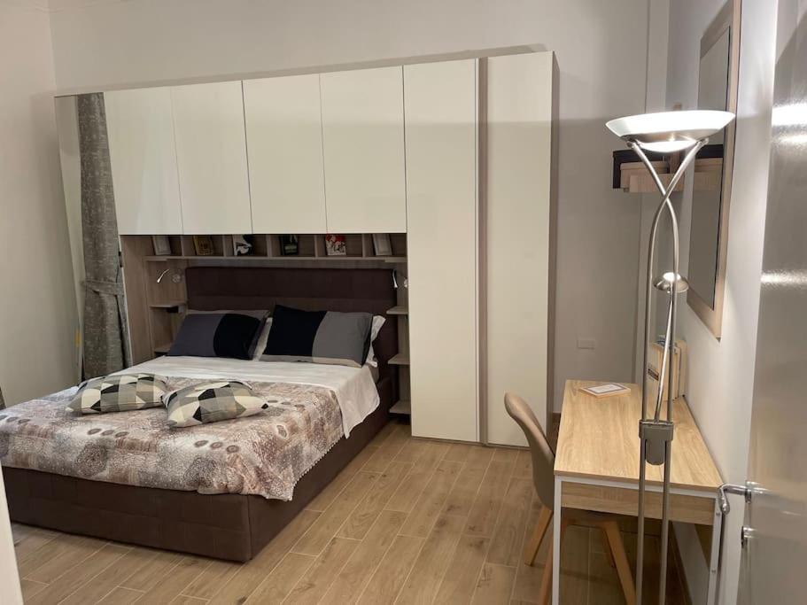 Nel Quartiere Bayres Suite Completamente Rinnovata Milan Exterior photo